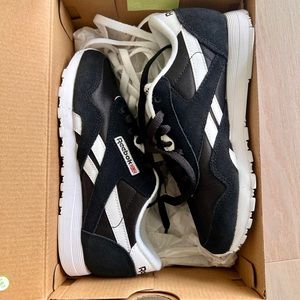 NWT Reebok Classic Sneakers